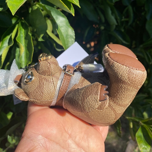 NWT  COACH signature Teddy bear Bag Charm bear - Picture 9 of 13